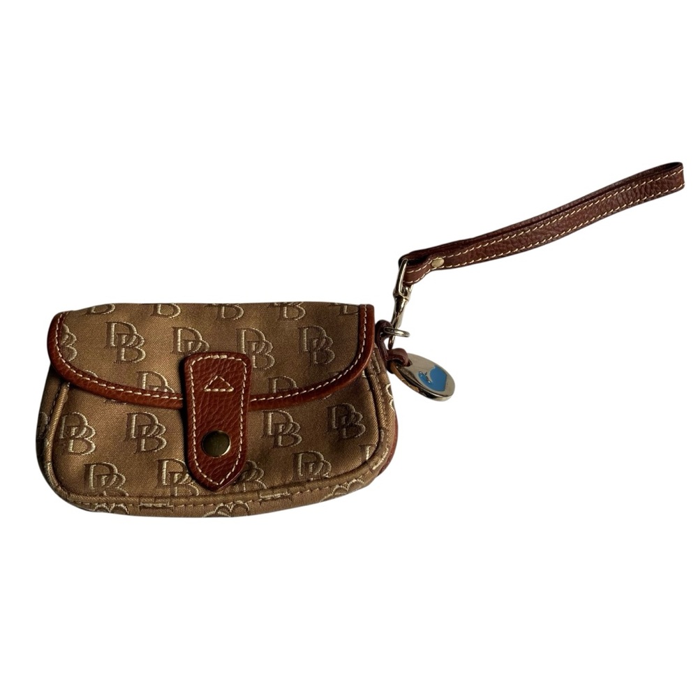 Dooney and Bourke signature‎ logo tan leather and brown monogram fabric wristlet